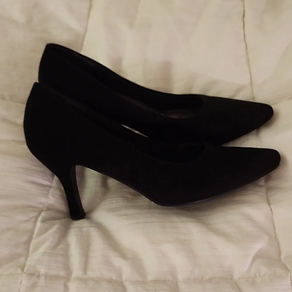 Comodo Suede Pumps Black Size 6.5